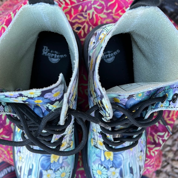Dr. Martens Pascal Blue Slime Paint Drip Floral Boots - Picture 16 of 17